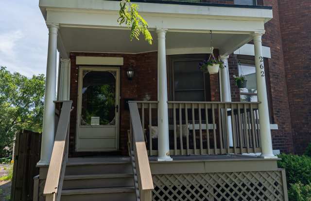 262 West Grand Boulevard Gallery 2