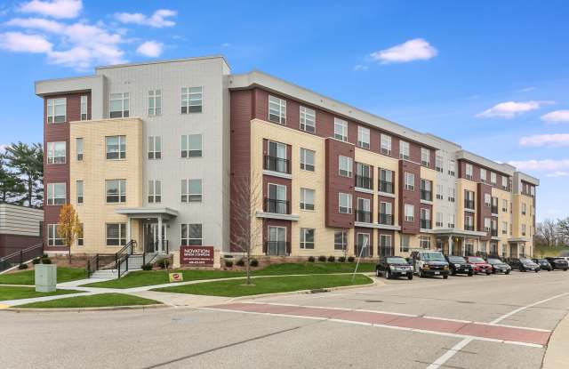 Novation Senior Commons - Senior Housing Gallery 4