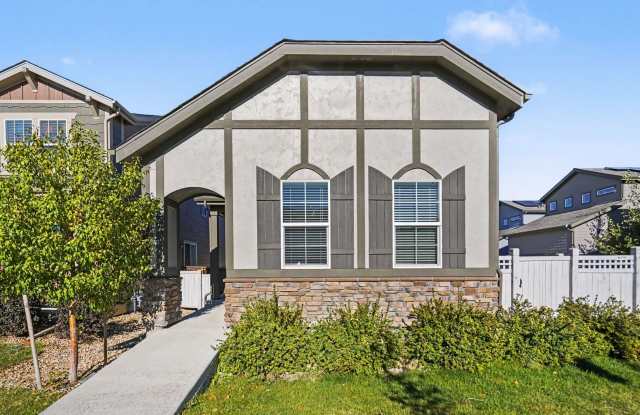 Beautiful Ranch-Style Home with Open Floor Plan Gallery 3