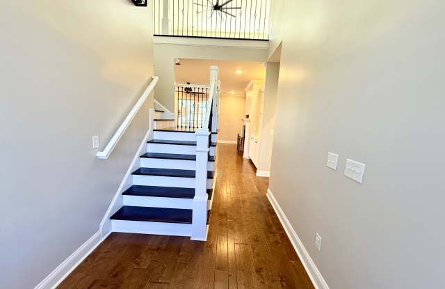 925 Bluffview Dr Gallery 4