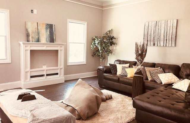 1326 Conway Road Gallery 4