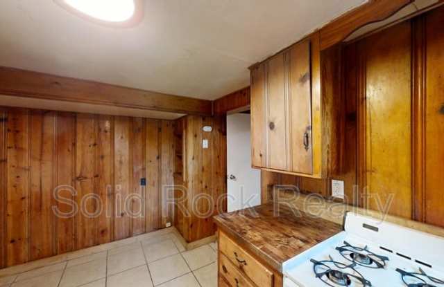 1520 East Pikes Peak Avenue - B Gallery 3