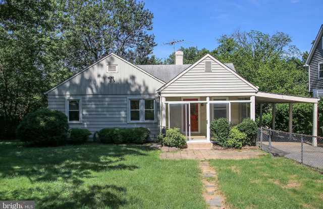 2902 FAIRMONT STREET - 2902 Fairmont Street, West Falls Church, VA 22042