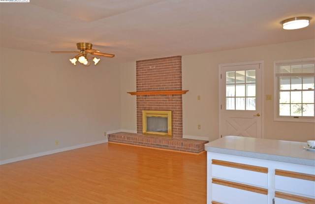 4789 Herrin Way Gallery 3