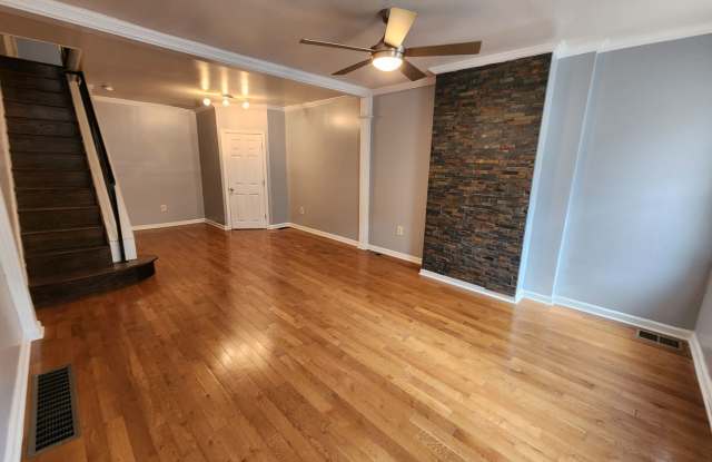 Bright 2 bed 1.5 bath available 6/14 with private patio - 2123 Latona Street, Philadelphia, PA 19146