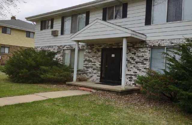 348 East Marquette Street - 7 photos photos 348 East Marquette Street - 7 photos photos