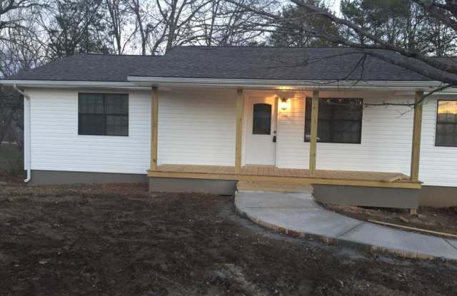 4 Bedroom, 3 Bath Basement Ranch with Country Setting photos photos