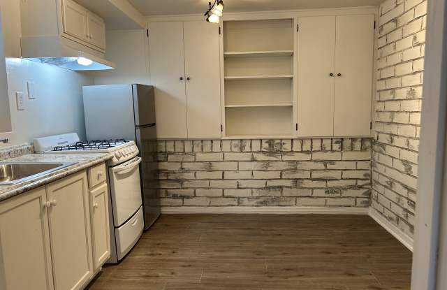 2726 View Dr Gallery 4