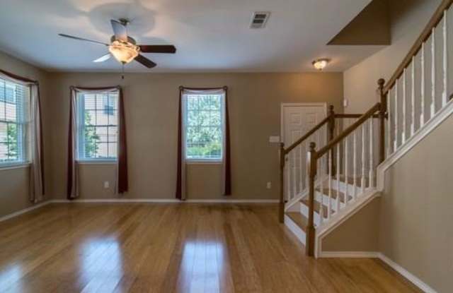 4135 Kyndra Circle Gallery 2