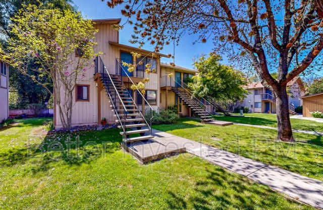 5220 Fulton Rd photos photos