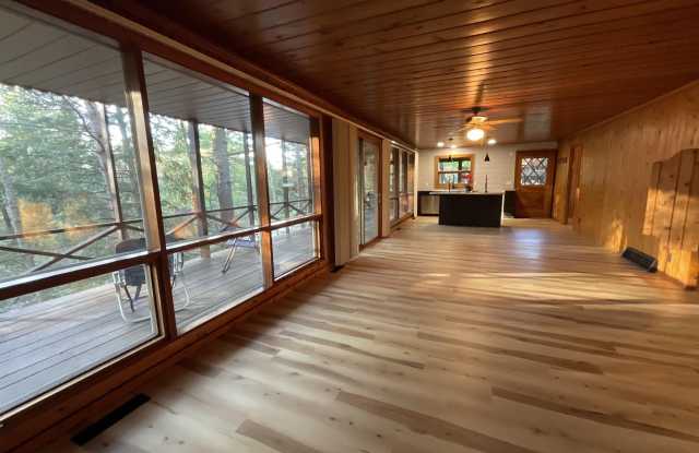 6051 N Manistee River Road Gallery 2