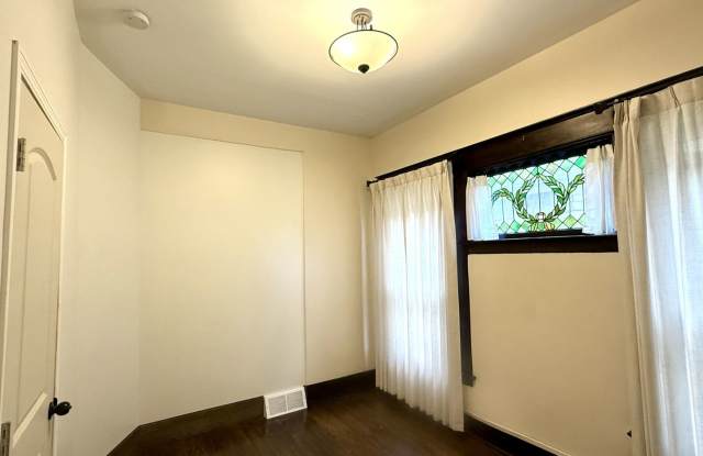 216 Lafayette Ave NE photos photos