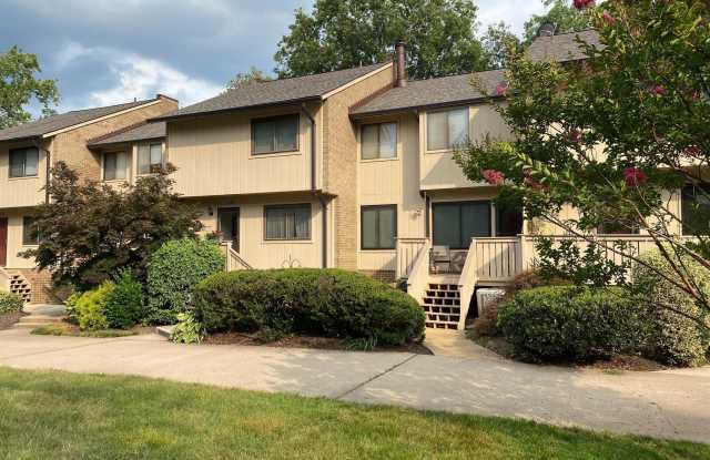 2562 GLENGYLE Drive photos photos 2562 GLENGYLE Drive photos photos