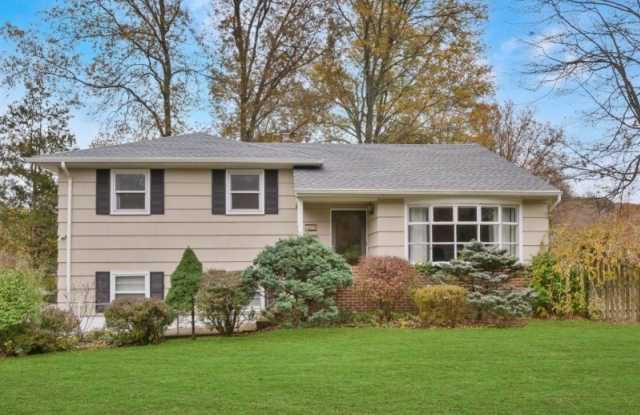 69 Intervale Rd Gallery 1