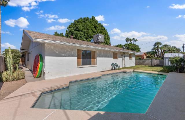 Spacious 4BR Tempe Home with Private Pool Near ASU photos photos