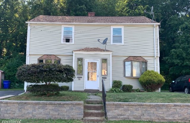 120 Cortland Cir Duplex - 120 Cortland Circle, West Hartford, CT 06110