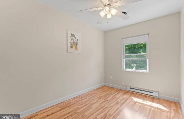 121 Carnival Dr photos photos