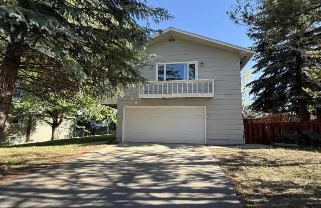409 Clover Circle photos photos