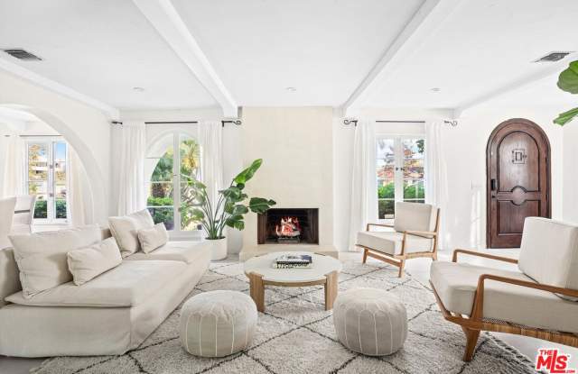 4267 Murietta Avenue photos photos