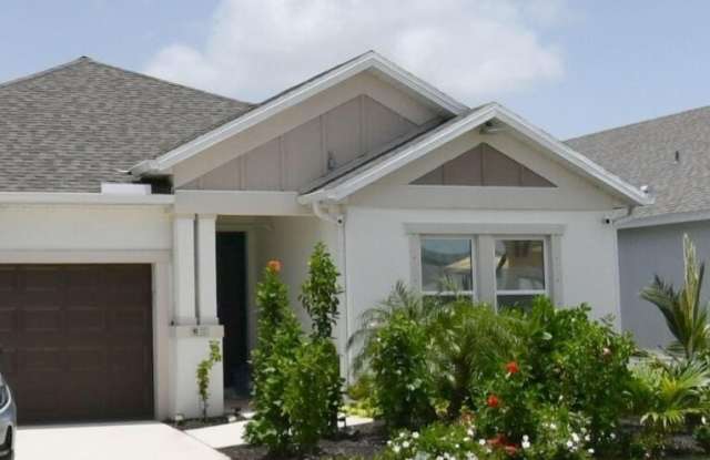 545 SE Ranch Oak Circle Gallery 1
