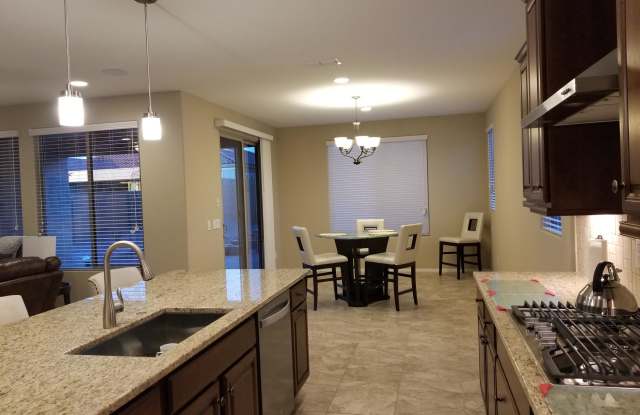 27490 W MOHAWK Lane Gallery 4
