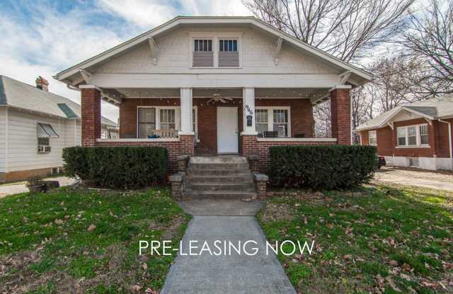 COLLEGE PRE-LEASING - 946 East Delmar Street, Springfield, MO 65807