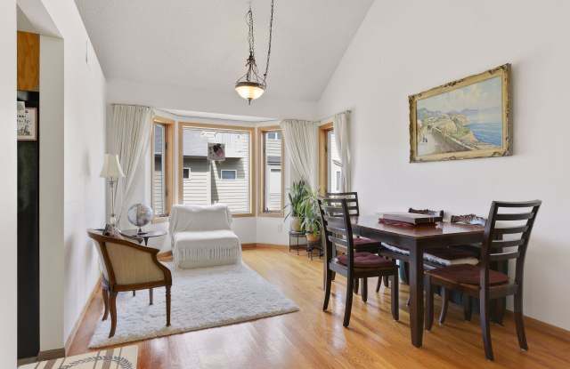 2858 Kenwood Isles Drive Gallery 3
