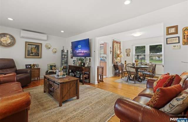 326 Ramapo Valley Road Gallery 4