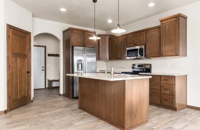 1106 Craftsmen Ct photos photos
