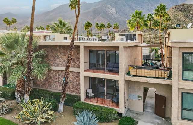 2727 S Sierra Madre unit: 5 photos photos