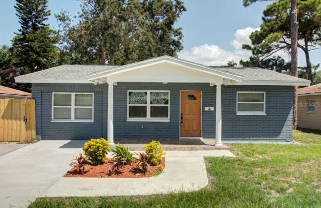1727 SHORE ACRES BOULEVARD NE - 1727 Shore Acres Boulevard Northeast, St. Petersburg, FL 33703