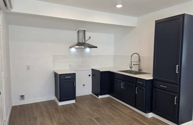 1605 S Mayland Ave photos photos