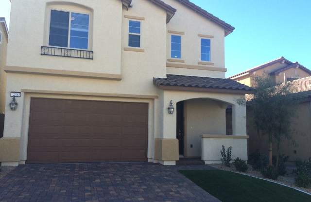 2 Master Suites with 2 Master Bathrooms (1 upstairs & 1 downstairs). 2 Laundry areas. Gated Community of Southern Highland photos photos