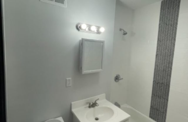29 Elizabeth Ave 1 Gallery 2