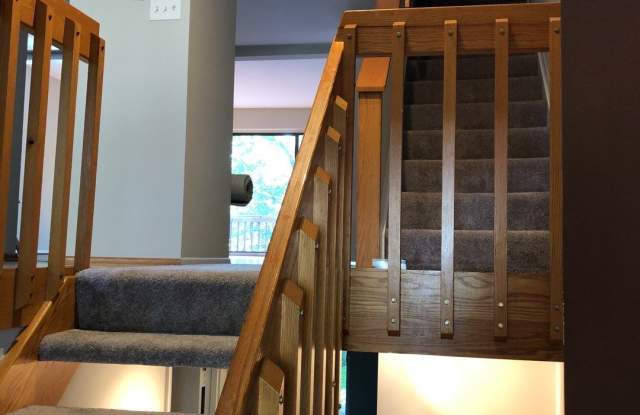 7124 Winter Rose Path Gallery 3
