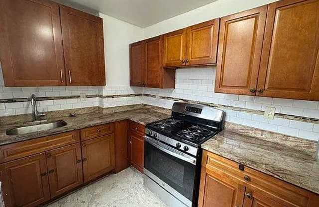 2851 Valentine Avenue photos photos