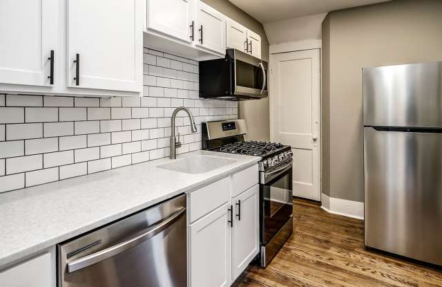 Updated Midtown Townhosue - 501 South 35th Avenue, Omaha, NE 68105