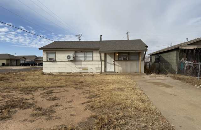 824 Vanda Avenue photos photos