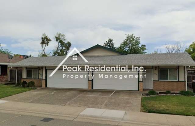 Wonderful 2bd/1ba Roseville Duplex with 2 Car Garage! - 1408 Cardinal Way, Roseville, CA 95661