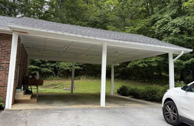 317 Bill Bennett Road Gallery 2