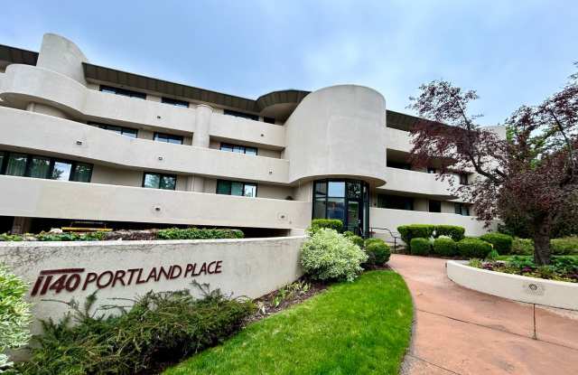 Two Bedroom Condo Available In Downtown Boulder photos photos