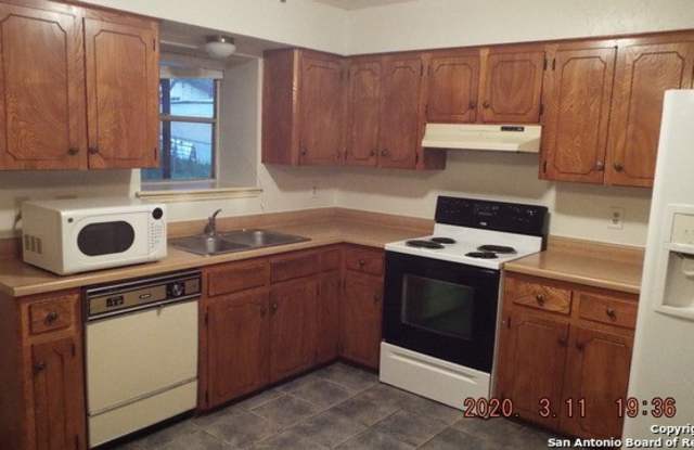 4227 GOLDEN SPICE DR Gallery 4