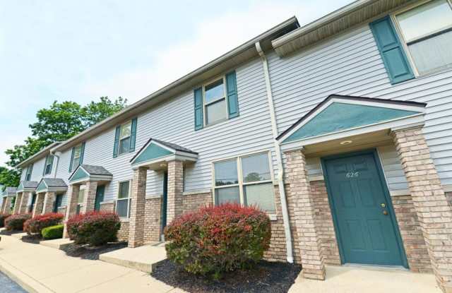 3 story, 3.5 bedroom! photos photos