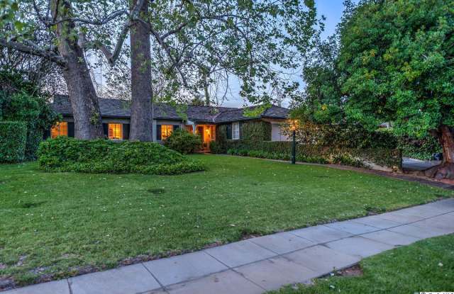 1271 Roanoke Road Gallery 2