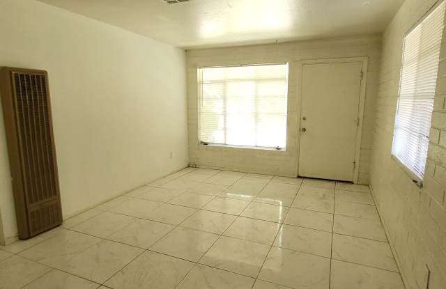 4138 N 17TH Street Gallery 4