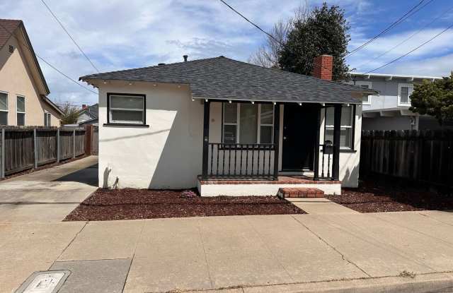 Cute Monterey Home photos photos