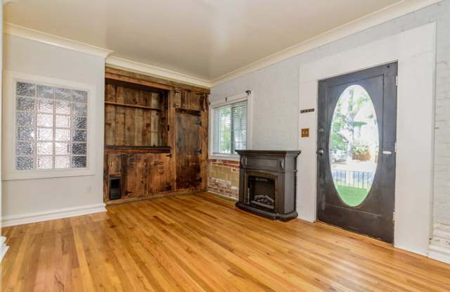 116 West Maple Avenue Gallery 4