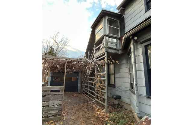 507 Park Avenue unit: 2 photos photos