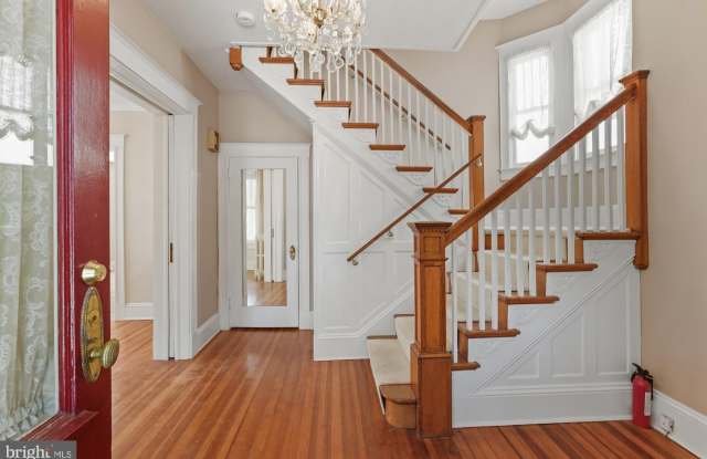 5602 39TH Street NW Gallery 3