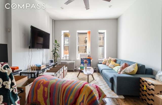 944 Marcy Avenue Gallery 4